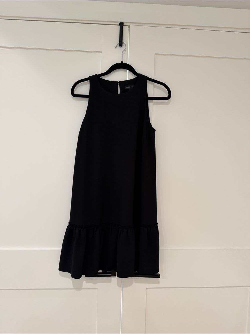 Banana Republic Black Sleeveless Ruffle-Hem Dress